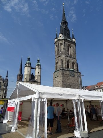 Die Info-Zelte standen mit auf dem Marktplatz