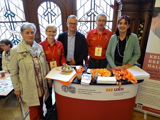 Am Stand des KKH